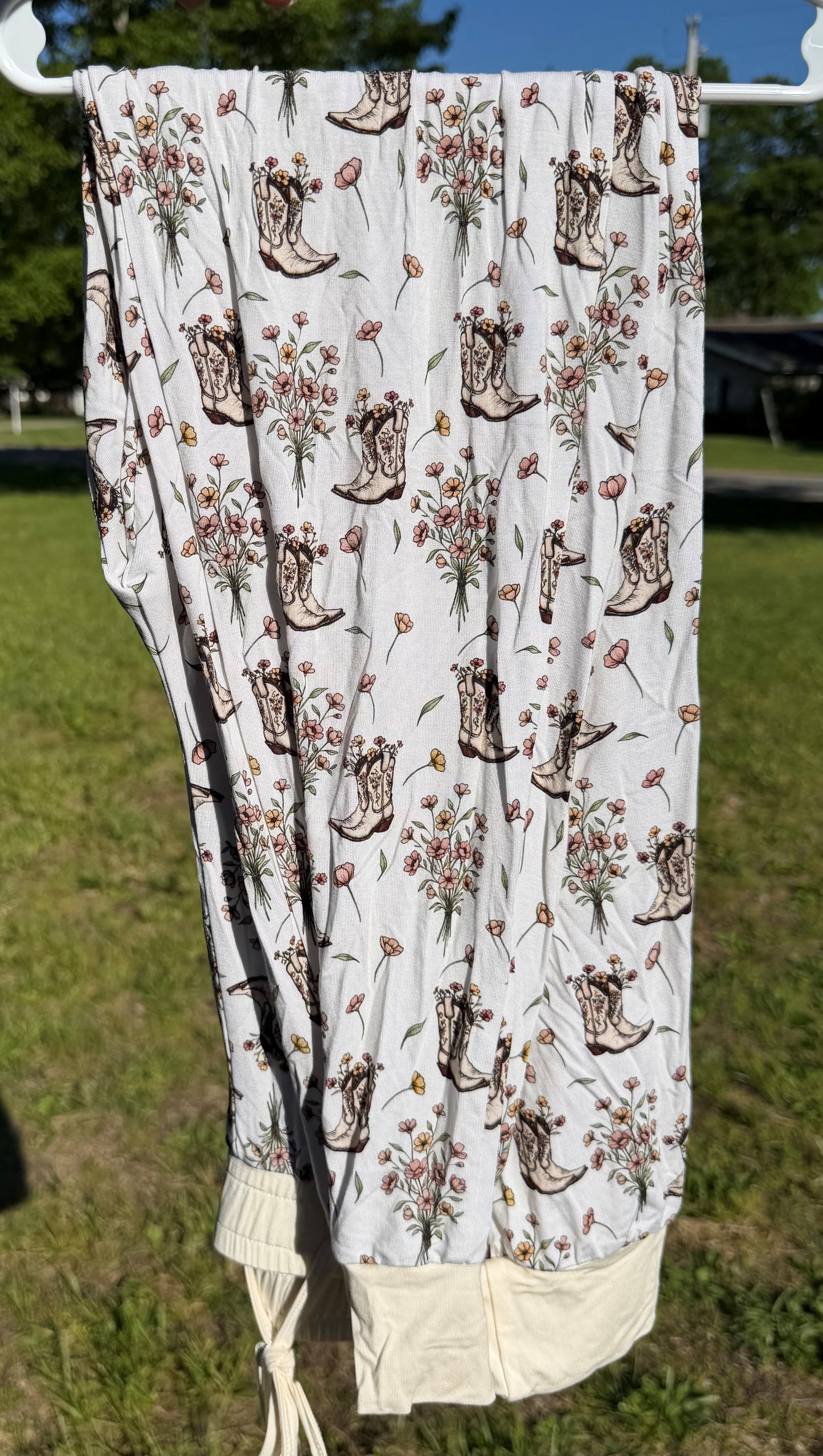 Bloomin' Boots Adult Joggers