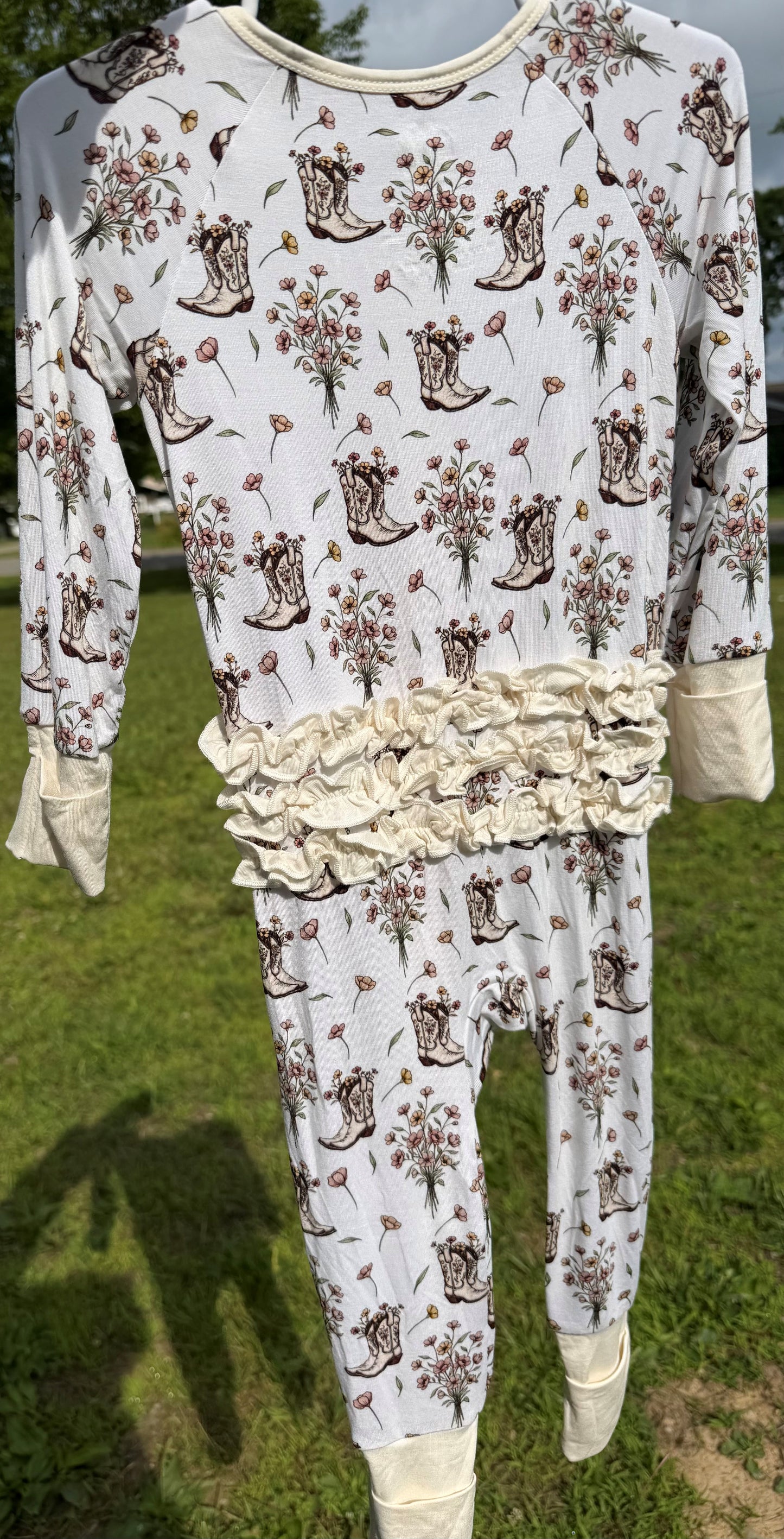 Ruffle Zippy